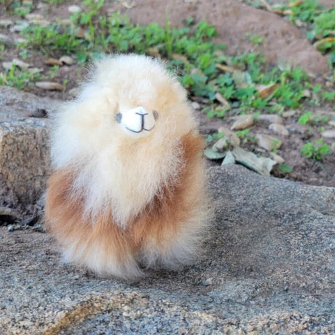 4" Small Alpaca Figure