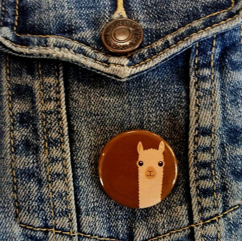 Alpaca Watching Button Pin