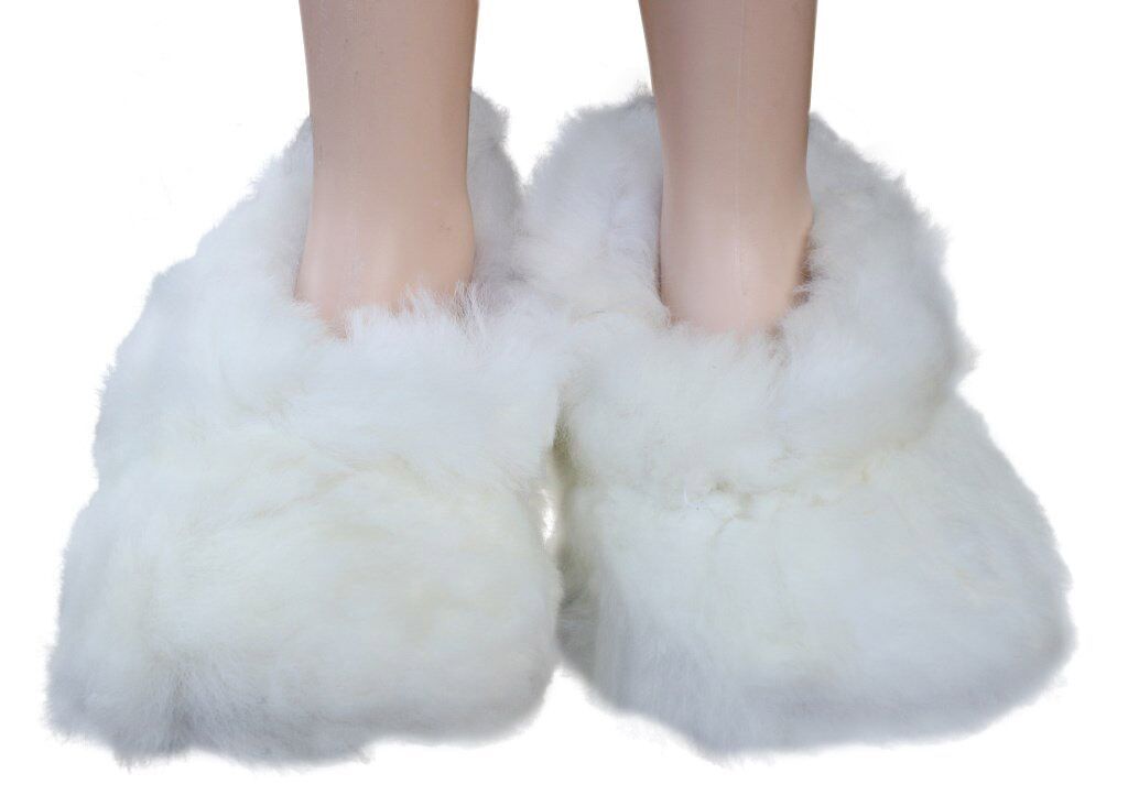Big fluffy best sale slippers